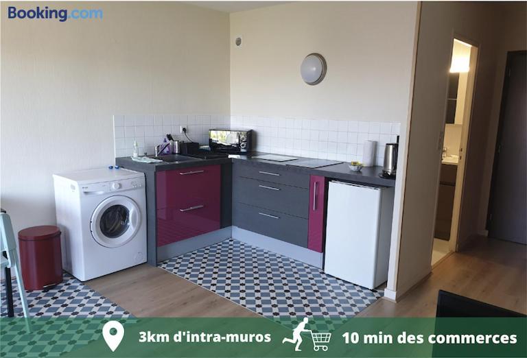 Clewis Apartment